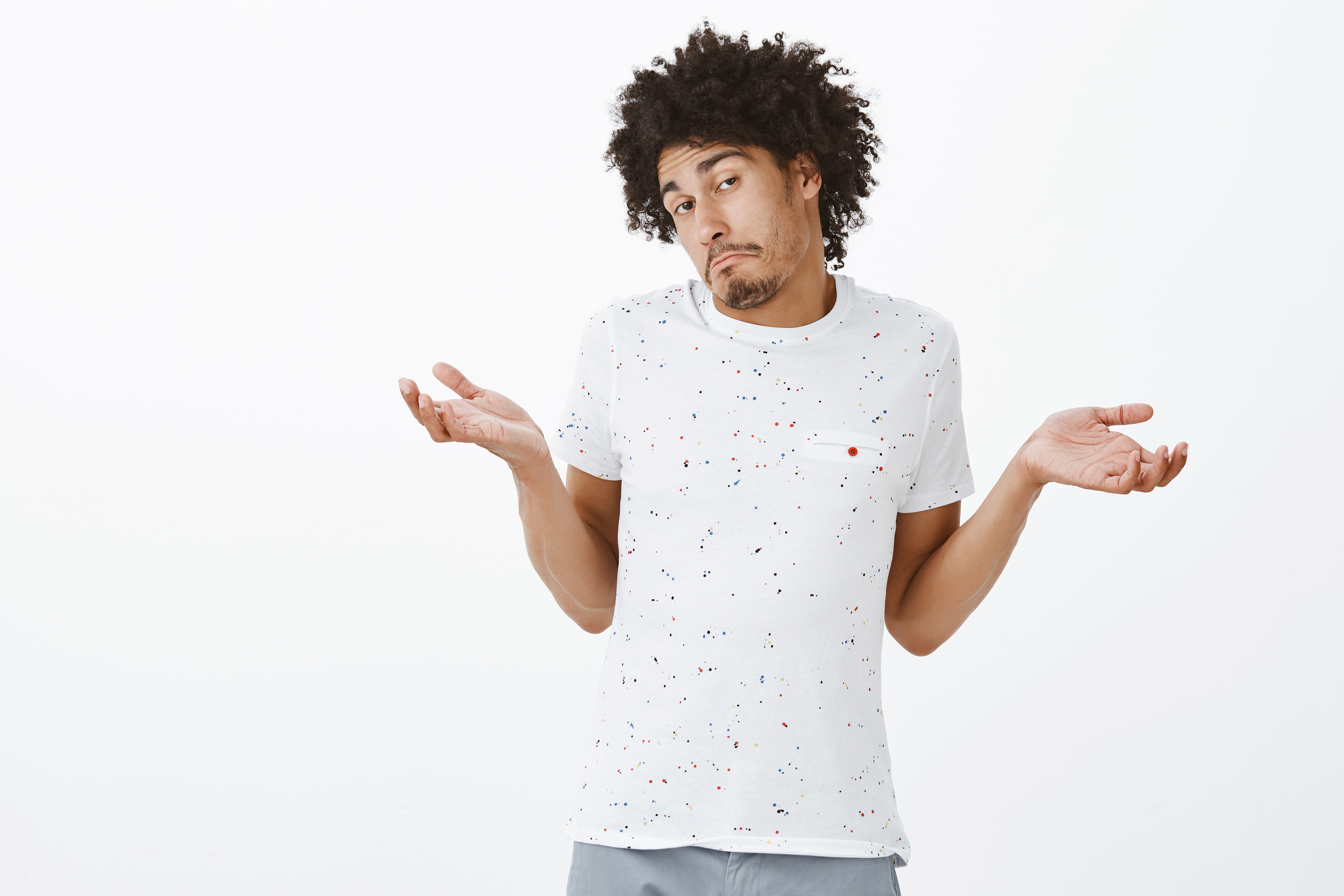 Jeune étudiante qui se réoriente